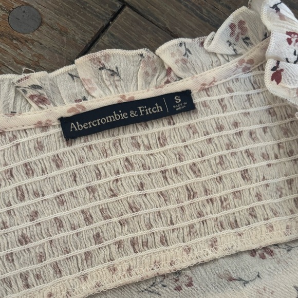 Abercrombie and Fitch Floral Cotton Button Down Blouse Top Size Small - Picture 3 of 6